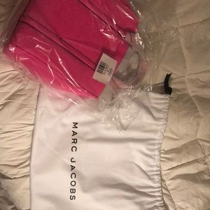 MARC JACOBS TAG TOTE MINT CONDITION